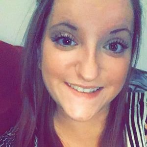 Meet your Posher, Makayla